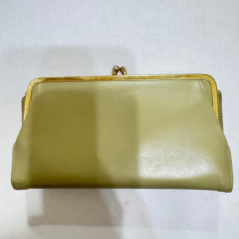 VTG Sage Green Floral Gold Embossed leather Kiss‎ Lock Clutch Wallet Organizer